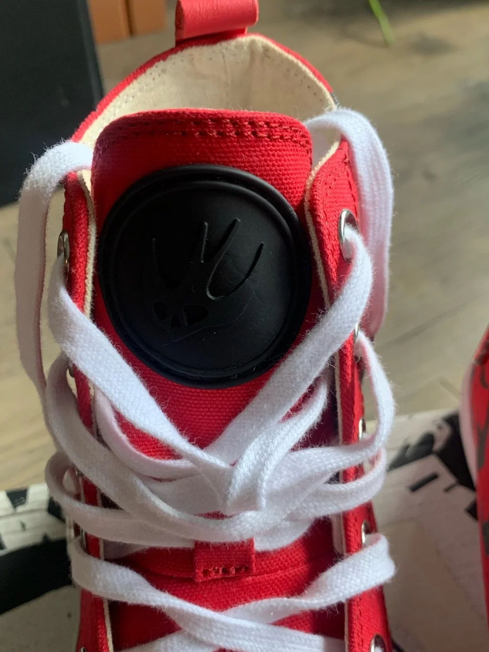 McQ Alexander McQueen Red Swallow High Top Sneaker Unisex 38 8 Womens